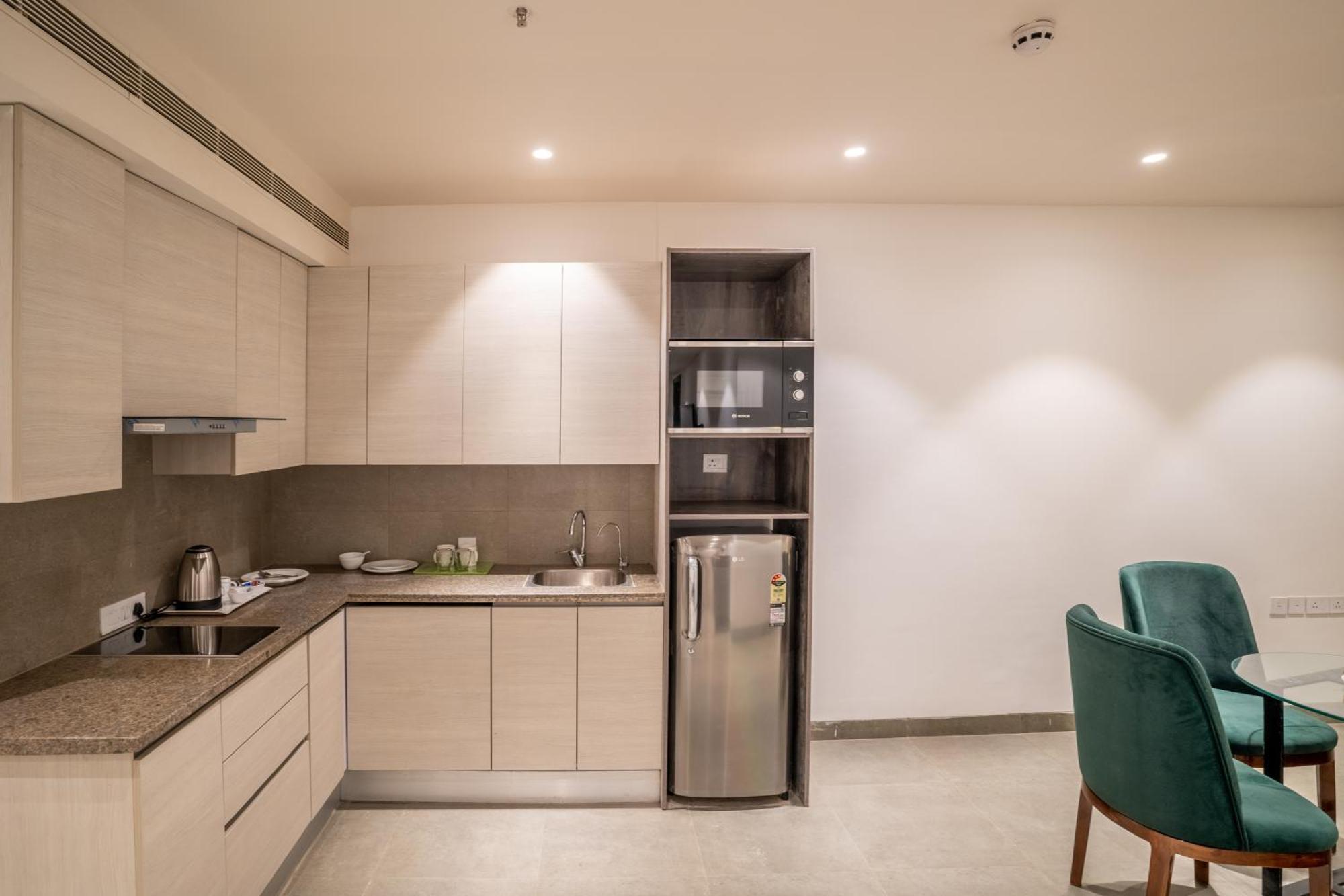 Juesta Residences - Aipl Joy Street, Gurgaon Buitenkant foto